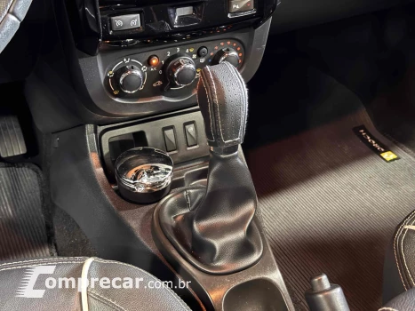 DUSTER OROCH 2.0 16V FLEX DYNAMIQUE 4P AUTOMÁTICO