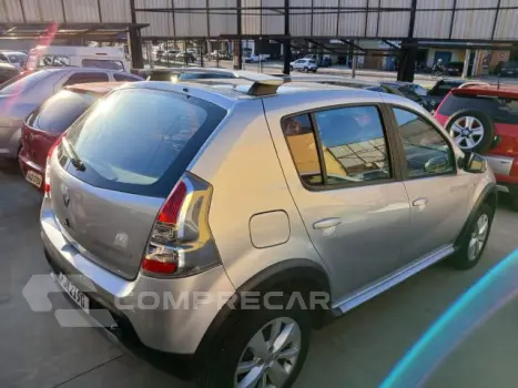 SANDERO - 1.6 STEPWAY 16V 4P AUTOMÁTICO