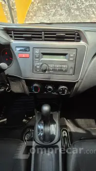 CITY 1.5 LX Sedan 16V