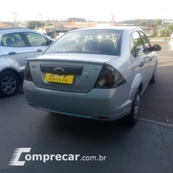 FIESTA 1.6 MPI Class Sedan 8V