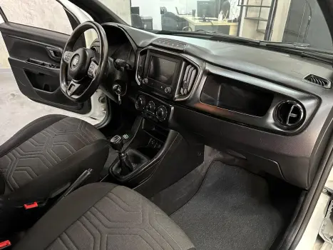 Strada 1.3 Firefly Flex Freedom Cs Manual