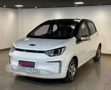 JAC E-JS1 Elétrico Automático 4 portas