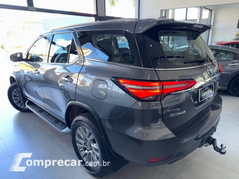 Hilux SW4 SRX 2.8