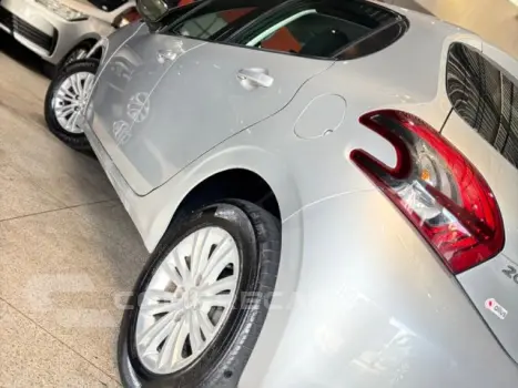208 - 1.2 ACTIVE PACK 12V 4P MANUAL