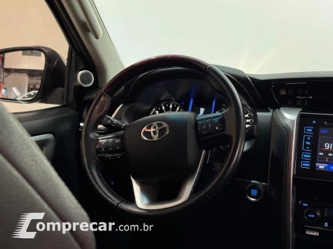 HILUX SW4 2.7 SRV 7 LUGARES 4X2 16V FLEX 4P AUTOMÁTICO