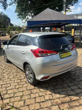 YARIS HATCH XL 1.5 AUTOMATICO