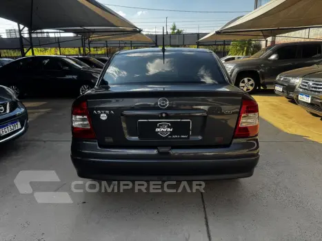Astra Sedan 1.8 4P GL ALCOOL