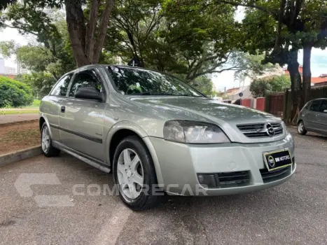 ASTRA HATCH - 2.0 MPFI ADVANTAGE 8V 2P MANUAL