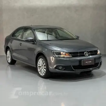 JETTA Highline 2.0 TSI 16V 4p Tiptronic