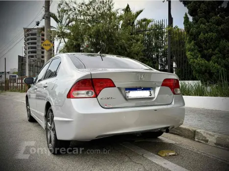 CIVIC 1.8 LXS 16V GASOLINA 4P AUTOMÁTICO