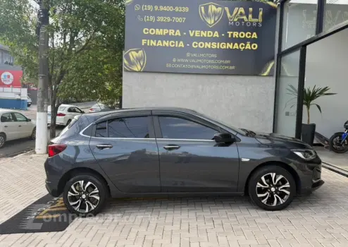 ONIX HATCH PREM. 1.0 12V TB Flex 5p Aut.