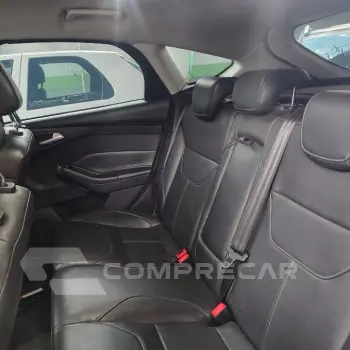 FOCUS 2.0 TITANIUM PLUS SEDAN 16V
