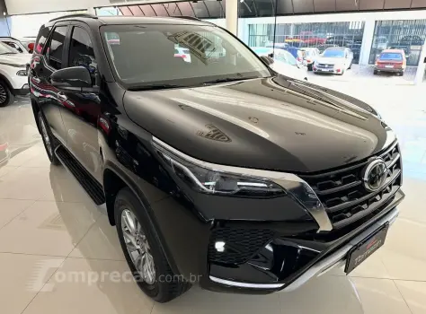 HILUX SW4 2.8 D-4d Turbo SRX 7L 4X4