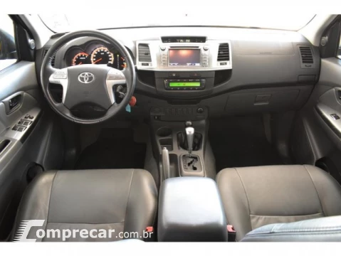 Toyota HILUX - 3.0 SRV 4X4 CD 16V TURBO INTERCOOLER 4P AUTOMÁTICO 4 portas