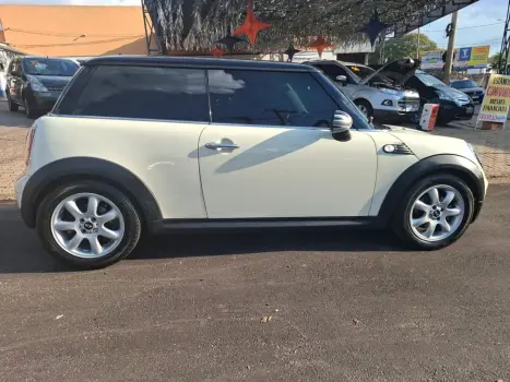 Cooper 1.6 16V Gasolina 2P Manual