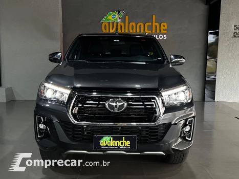 Toyota HILUX 2.8 SRX 4X4 CD 16V DIESEL 4P AUTOMÁTICO 4 portas
