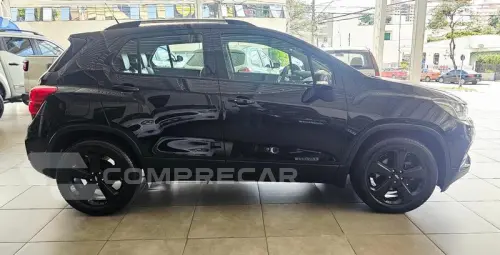 CHEV TRACKER MIDNIGHT