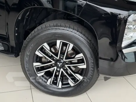 Pajero Sport 	2.4 16V 4P HPE-S AWD TURBO DIESEL AUTOMÁTICO