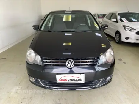 POLO SEDAN 1.6 MI COMFORTLINE 8V FLEX 4P AUTOMATI