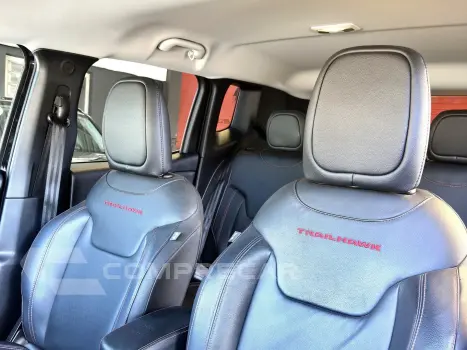 RENEGADE 1.3 T270 TURBO FLEX TRAILHAWK 4X4 AT9