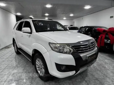 Toyota HILUX SW4 4X2SR 4 portas