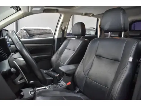 OUTLANDER - 2.0 16V 4P AUTOMÁTICO