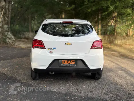 ONIX 1.4 MPFI ADVANTAGE 8V FLEX 4P AUTOMÁTICO