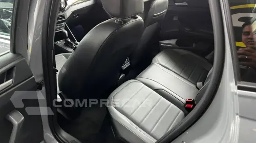 Nivus 1.0 4P FLEX 200 TSI HIGHLINE TURBO AUTOMÁTICO
