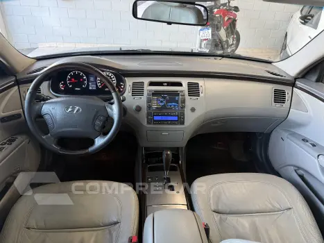 AZERA 3.3 MPFI GLS Sedan V6 24V