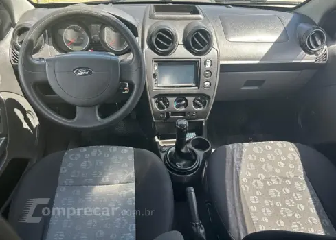 FIESTA 1.6 MPI Class Hatch 8V