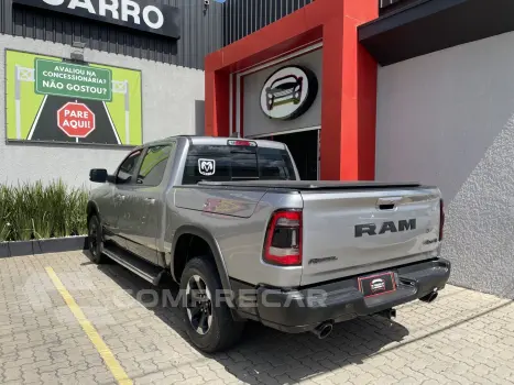 1500 5.7 V8 GASOLINA REBEL CD 4X4 AUTOMÁTICO