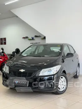 CHEVROLET ONIX 1.0 4 portas
