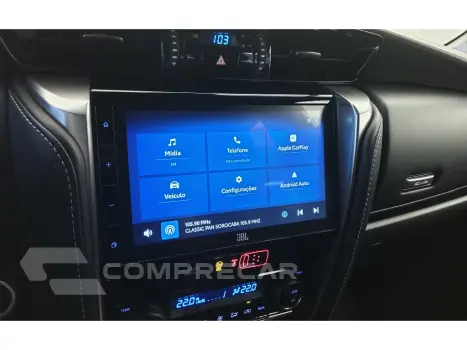 HILUX SW4 2.8 D-4D TURBO DIESEL SRX 7L 4X4 AUTOMÁTICO