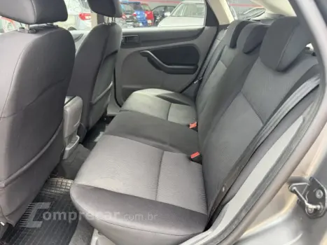 FOCUS HATCH - 1.6 GLX 16V 4P MANUAL