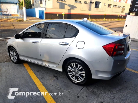 CITY 1.5 LX Sedan 16V