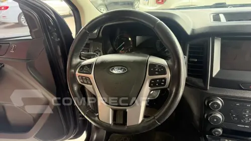 FORD RANGER 2.2 BLACK 4X2 CD 16V