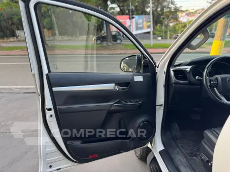 Hilux 2.8 Srv 4X4 Cd 16V Diesel 4P Automático