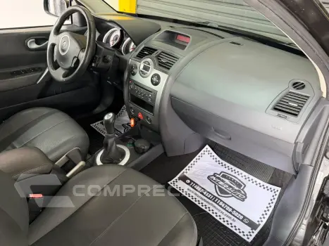 MEGANE 1.6 Dynamique Grand Tour 16V