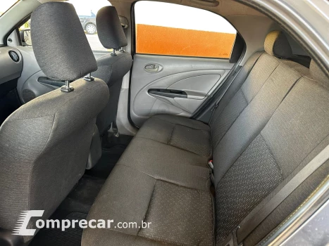 Etios sedan 1.5 xs