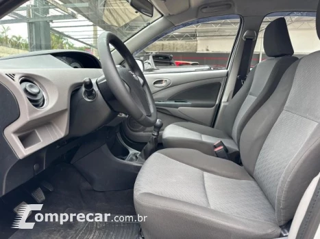 ETIOS HATCH - 1.5 XLS 16V 4P MANUAL