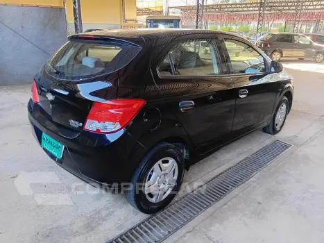 Chevrolet Onix LS