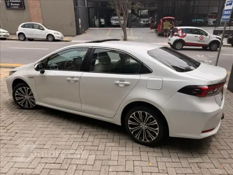 COROLLA 1.8 VVT-I Hybrid Altis Premium