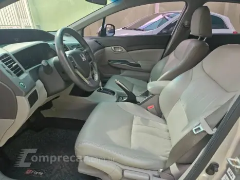 CIVIC - 1.8 LXS 16V 4P AUTOMÁTICO