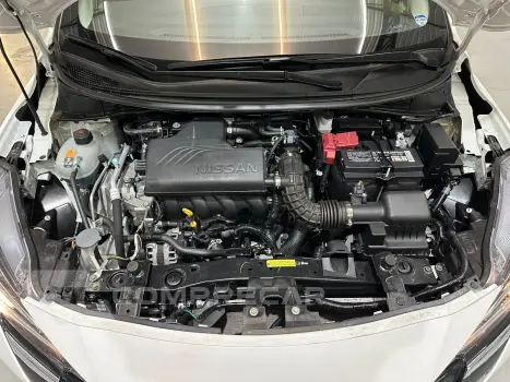 VERSA Advance 1.6 16V Flex Aut.