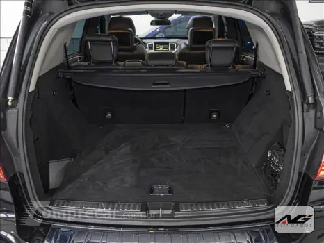 ML 63 AMG 5.5 V8 32V Biturbo