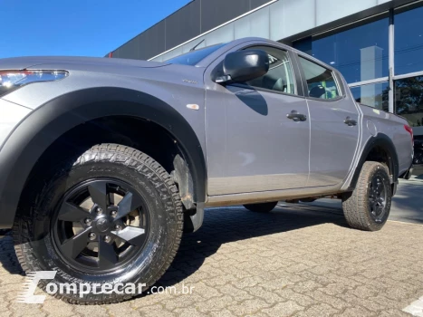 L200 TRITON 2.4 16V Turbo Outdoor GLS CD 4X4