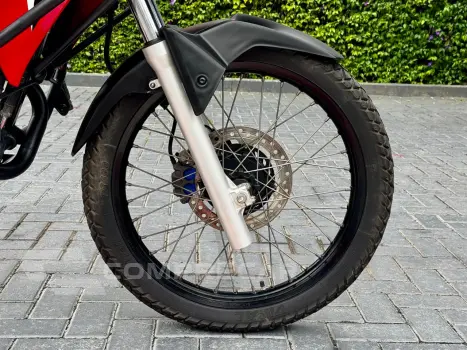 XRE 300 ABS