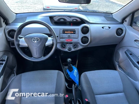 ETIOS XS Sedan1.5 Flex 16V 4p Mec.