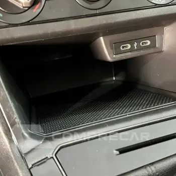 Polo Track 1.0 Flex 12V 5p