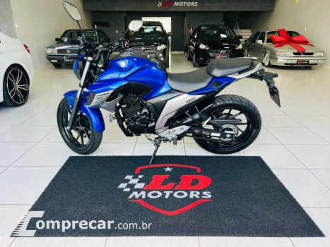 FZ25 250 FAZER CAPITÃ MARVEL FLEX